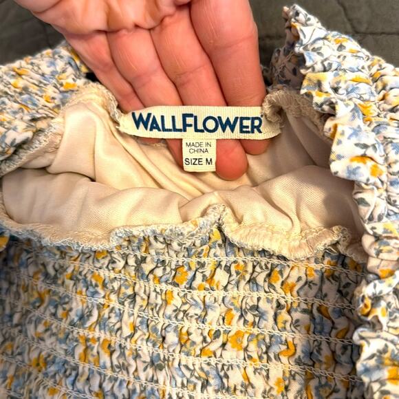 Wallflower Yellow and White Floral Mini Skirt - Picture 2 of 4